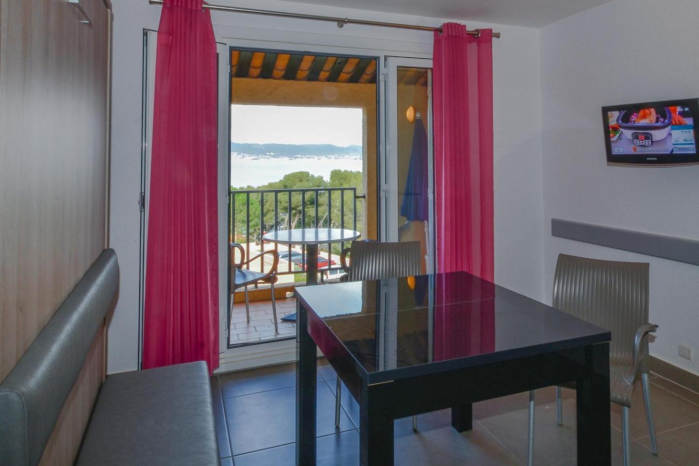 Vvf Residence Saint-Cyr-Sur-Mer Εξωτερικό φωτογραφία